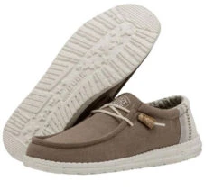 Hey Dude Wally Break Stitch Clay